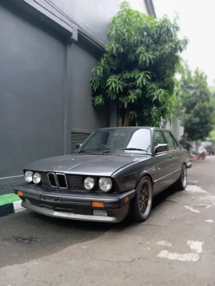 Harga Bmw E28 - Lacak Harga