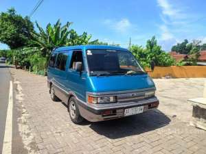 Jual bekas 1996 Mazda E2000 2.0 MPV Minivans Plat AG aziwan bisa tukar tambah sekoto kediri jatim,lokasi di Kediri