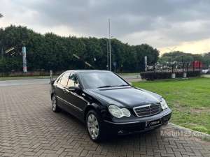 2004 Mercedes-Benz C240 2.6 Elegance Sedan , tersedia melalui melalui situs Mobil123