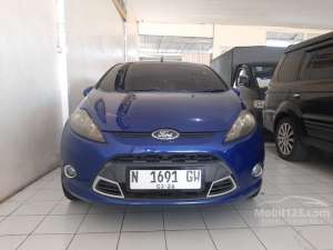 2010 Ford Fiesta 1,6 Sport Hatchback At Bisa Kredit Harga Nego Mobil Bekas Malang , tersedia melalui melalui situs Mobil123