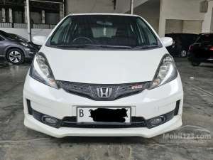 Jual bekas 2013 Honda Jazz 1,5 RS Hatchback,lokasi di Jakarta Timur