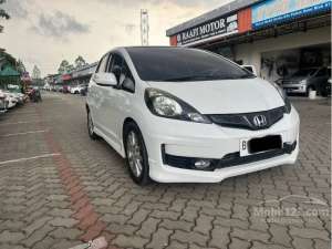 Jual bekas 2013 Honda Jazz 1.5 RS Hatchback AT Putih Istimewa Murah,lokasi di Tangerang