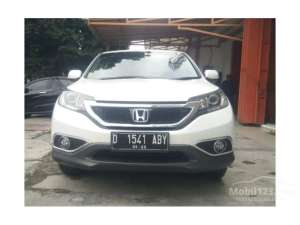 2014 Honda CR-V 2,4 2.4 SUV AT Low Km Siap Pakai Bisa CashCredit , tersedia melalui melalui situs Mobil123