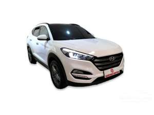 Jual bekas 2016 Hyundai Tucson 2.0 XG SUV New AT Putih Km Rendah,lokasi di Bandung