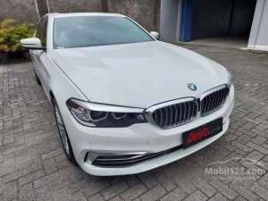 2018 BMW 530i 2.0 Luxury Sedan G30 FACELIFT , tersedia melalui melalui situs Mobil123