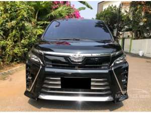 2019 Toyota Voxy 2.0 Wagon Free Waranty 1TH , tersedia melalui melalui situs Mobil123