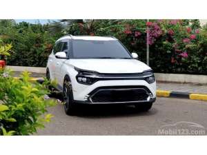 Jual bekas 2022 KIA Carens 1.4 Premiere MPV kredit dp ringan,lokasi di Jakarta Pusat