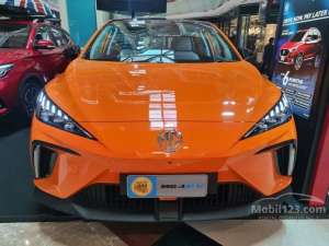 2023 MG 4 EV 0.0 Magnify i-Smart Hatchback ,Mobil ev , bunga 0 , dp ringan , angsuran rendah , angsuran murah , tersedia melalui melalui situs Mobil123