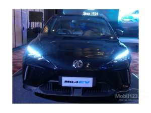 2024 MG 4 EV ,0 Magnify i-Smart CKD Hatchback Mobil Listrik Terkeren , tersedia melalui melalui situs Mobil123