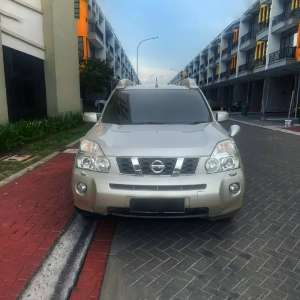 Jual bekas Dijual Xtrail XT 2.5 2010 KM Rendah Istimewa,lokasi di Jakarta Timur