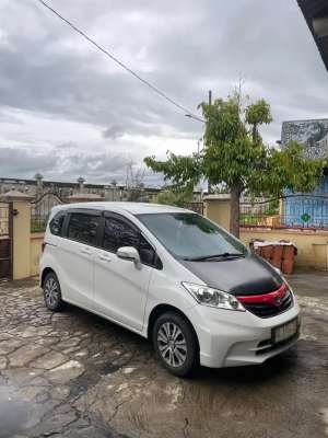 Jual bekas Freed E PSD 2012,lokasi di Karanganyar Kab.