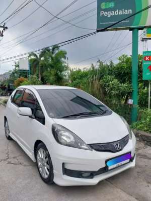 Jual bekas Honda Jazz RS 2013 Automatic,lokasi di Bekasi Kab.