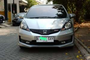 Jual bekas Honda jazz RS matic 2013,lokasi di Jakarta Selatan