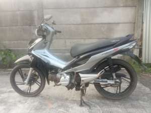 Honda Revo AT tahun 2010 , tersedia melalui melalui situs Jualmotorbekas