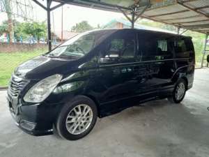 Hyundai H1 bensin barang perfect , tersedia melalui melalui situs Olx