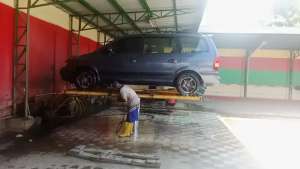 Hyundai trajet matic 2001 , tersedia melalui melalui situs Olx