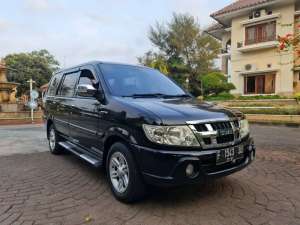 Isuzu panther LS manual 2010 , tersedia melalui melalui situs Olx