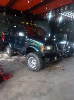 Isuzu panther panter 1997 sporty , tersedia melalui melalui situs Olx