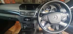 JUAL MERCEDES BENZ E250 , tersedia melalui melalui situs Olx