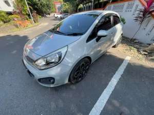 KIA RIO AT Automatic2012 , tersedia melalui melalui situs Olx