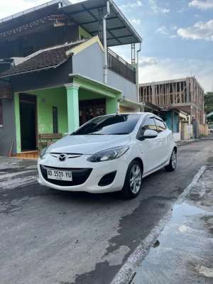 Jual bekas Mazda 2 Type S Automatic,lokasi di Surakarta Kota