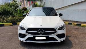 Mercedes-Benz CLA 200 AMG Line 2020 putih km 12 rban cash kredit proses bisa dibantu , tersedia melalui melalui situs Cintamobil