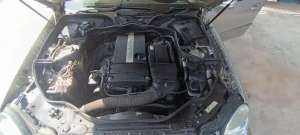 Mercedes-Benz E200 Kompressor , tersedia melalui melalui situs Olx