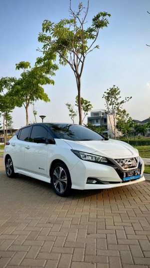 Jual bekas Nissa Leaf EV 2021 km 18 rban Dijual Cepat Negotiable,lokasi di Jakarta Selatan