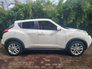 Nissan juke km 60 rb istimewah , tersedia melalui melalui situs Olx