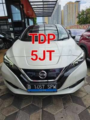 Jual bekas Nissan Leaf EV Listrik Tahun 2021 Kondisi Mulus Terawat Istimewa,lokasi di Bekasi Kota