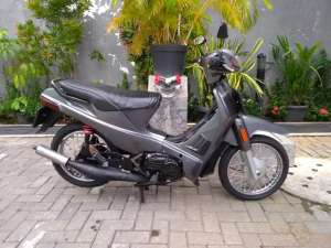 Suzuki Crystal Tune 1992 Abu Abu Langka , tersedia melalui melalui situs Olx
