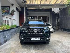 Toyota Fortuner 2023 Diesel , tersedia melalui melalui situs Olx