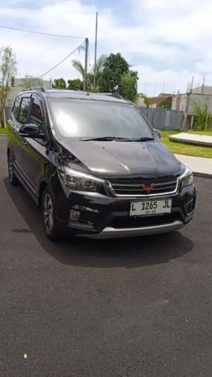 Wuling confero S L Lux tipe paling tinggi 2018 , tersedia melalui melalui situs Olx