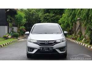 Jual bekas 2015 Honda Jazz 1.5 RS Hatchback AT,lokasi di Jakarta Selatan