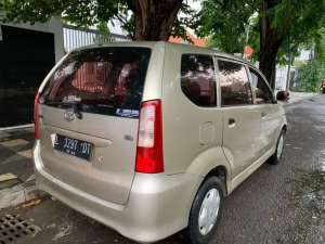 Jual bekas Avanza e 2004 Sehat normal,lokasi di Malang Kota
