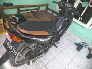 Jual bekas Bismillah Yamaha Vega Zr 2010 Standar Muluuuss tinggal pakai jooosss,lokasi di Bekasi Kota