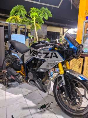 Cafe racer Honda verza , tersedia melalui melalui situs Jualmotorbekas