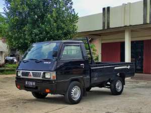 Di jual l300 tahun 2011 orisinil. , tersedia melalui melalui situs Olx