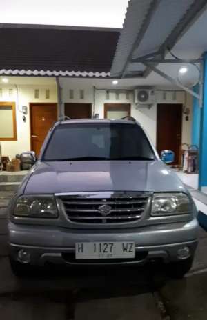 Dijual escudo MT tahun 2001 , tersedia melalui melalui situs Olx