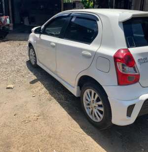Jual bekas Etios Valco Type E th 2013,lokasi di Magelang Kota