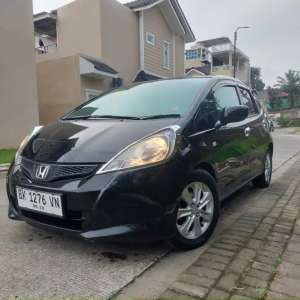 Jual bekas Honda Jazz 1.5 S Matic 2012 Pemakaian 2013,lokasi di Medan Kota