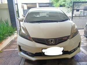 Jual bekas Honda Jazz RS 2013,lokasi di Bogor Kab.