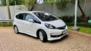 Jual bekas Honda Jazz RS GE8 2013 Limited Edition,lokasi di Bekasi Kota