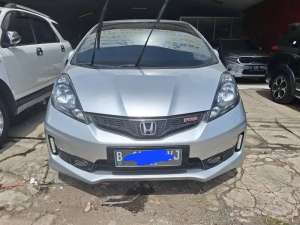 Jual bekas Honda jazz rs matic 2013 silver,lokasi di Jakarta Timur