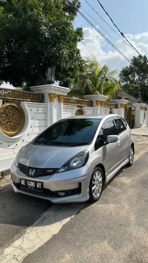 Jual bekas Honda jazz rs matic 2013 low KM,lokasi di Bandar Lampung Kota