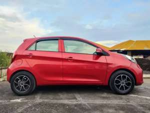 Kia Picanto SE 1.2 matic , tersedia melalui melalui situs Olx
