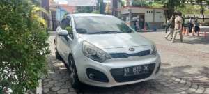 KIA Rio AT Cvvt , tersedia melalui melalui situs Olx