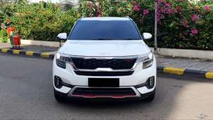 Jual bekas Kia Seltos 1.4 AT GT Line Fullspec 2023 NIK 2022 Like New Low Km Antik,lokasi di Jakarta Barat
