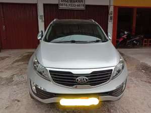 Kia Sportage type Ex Matic,produksi 2013, mulai dipakai 2016 , tersedia melalui melalui situs Olx