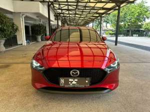 Jual bekas MAZDA 3 Hatchback Skyactive 2020,lokasi di Surabaya Kota